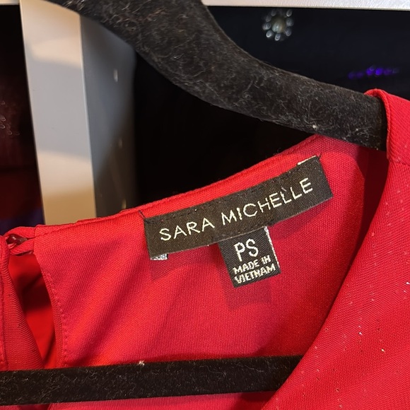 Sara Michelle red ombré 3/4 semi sheer sleeve elastic waistband blouse size SP - Picture 2 of 3